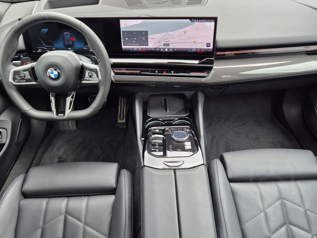 BMW 540d xDrive Tou M Sport Pro B&W,Standh,Pano,AHK