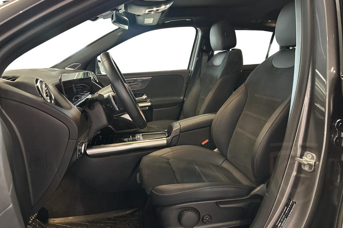 Mercedes-Benz GLA 200 AMG Panorama 360° Distronic