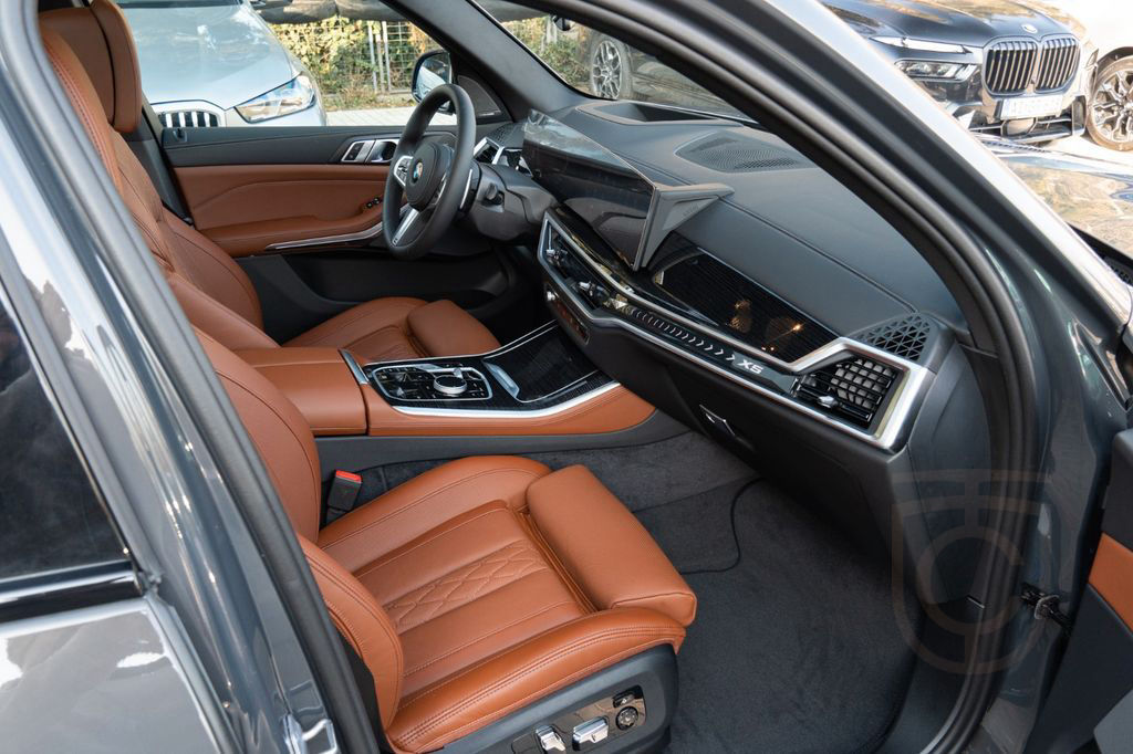 BMW X5 40i M SPORT.PANO.LUFTFE.SOFTC.INDIVIDUAL.22"