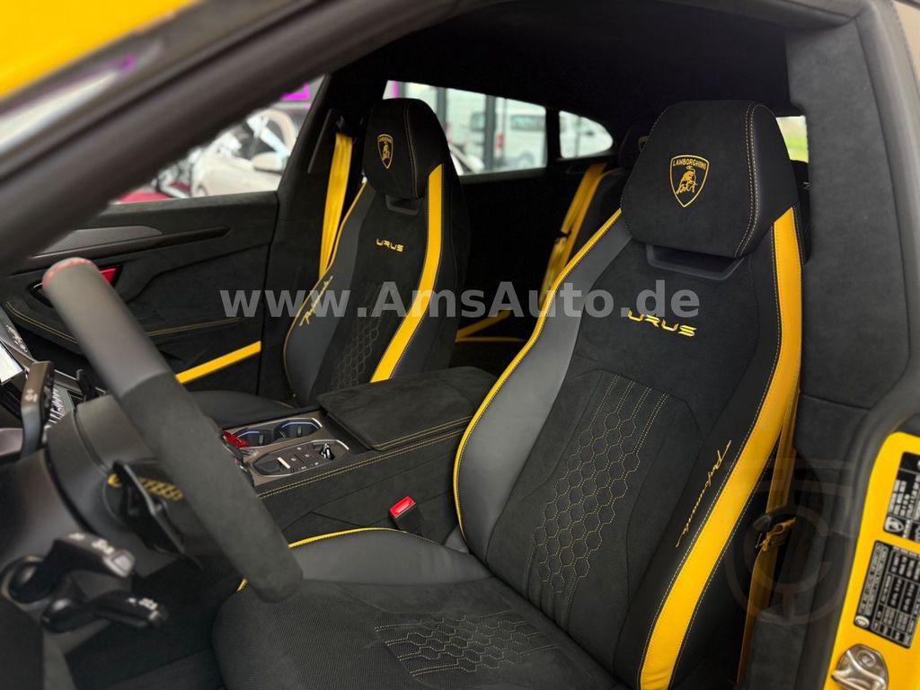 Lamborghini Urus Performante Full Carbon Pano B&O Prod.2025