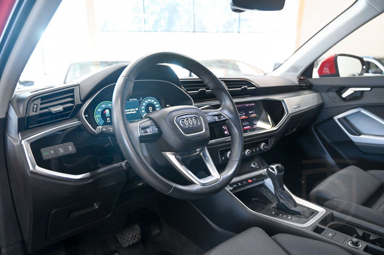 Audi Q3 45 TFSI e S Tronic Proline Sonos