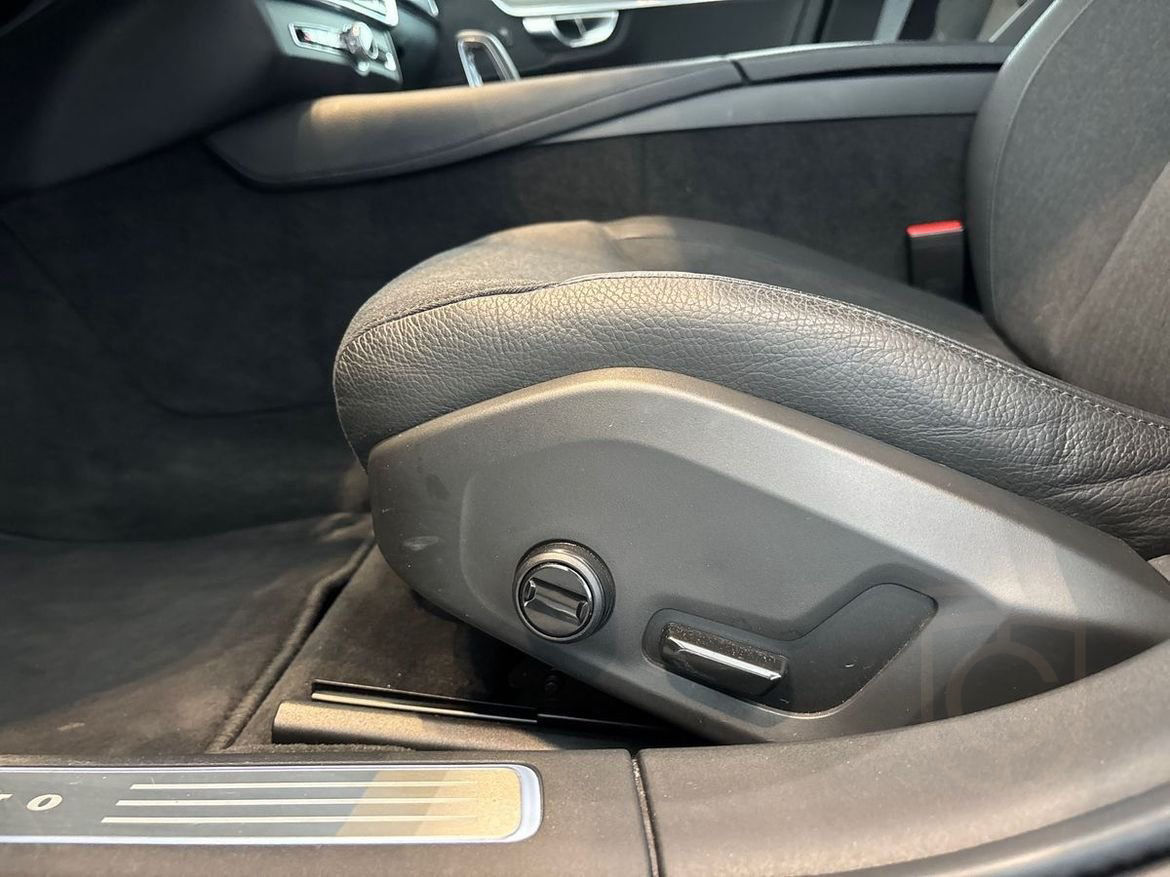 Volvo S90 B4 FWD Bensin Momentum Advanced