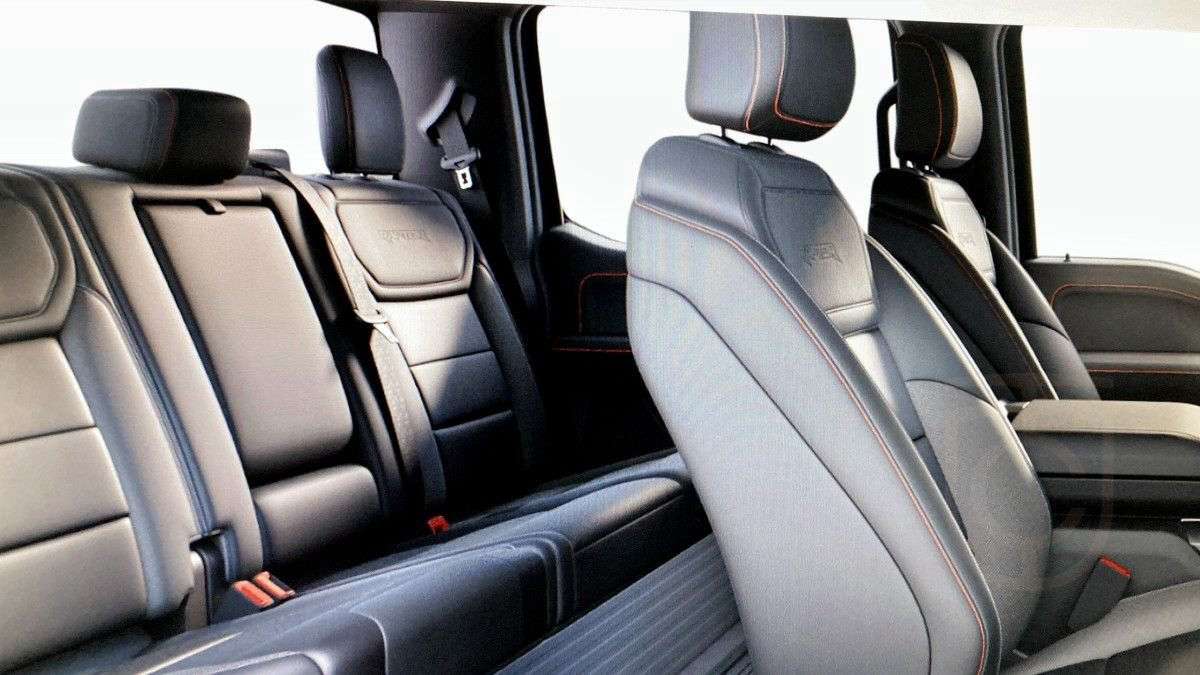 Ford F-150 Lariat Black Edition 5.0L V8