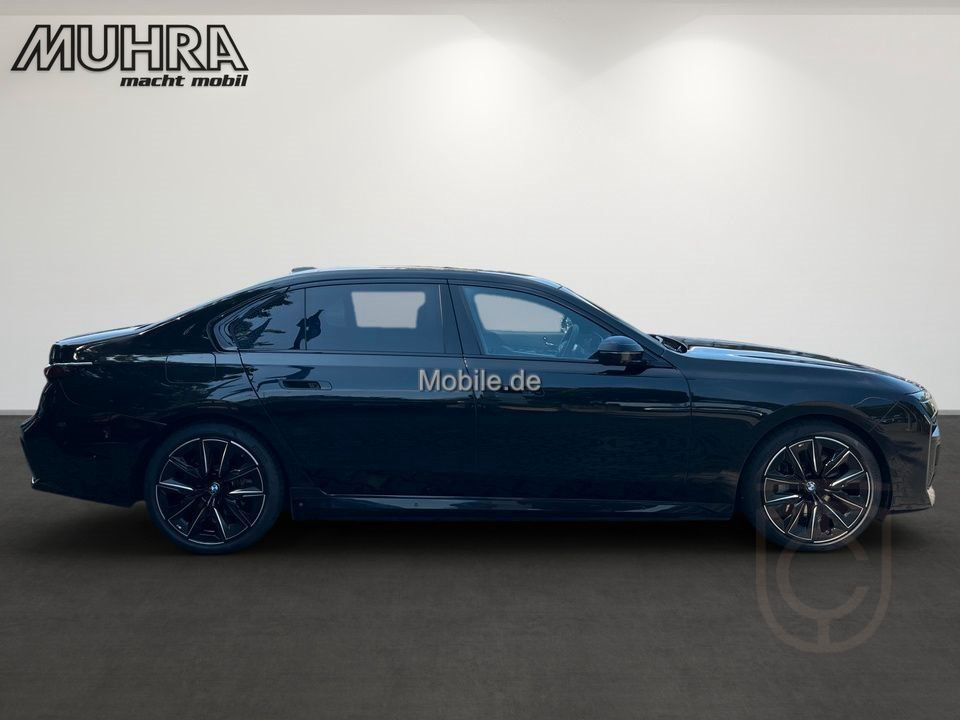 BMW 750e xDrive M Sport 21" Executive Lounge Massage