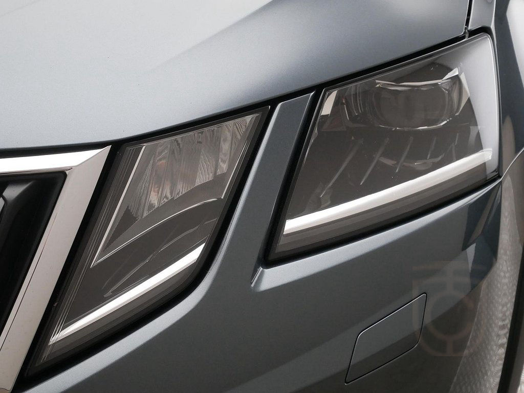 Skoda Ocavia Scout Tdi 150 Dsg 4x4 Dragpkt Navi