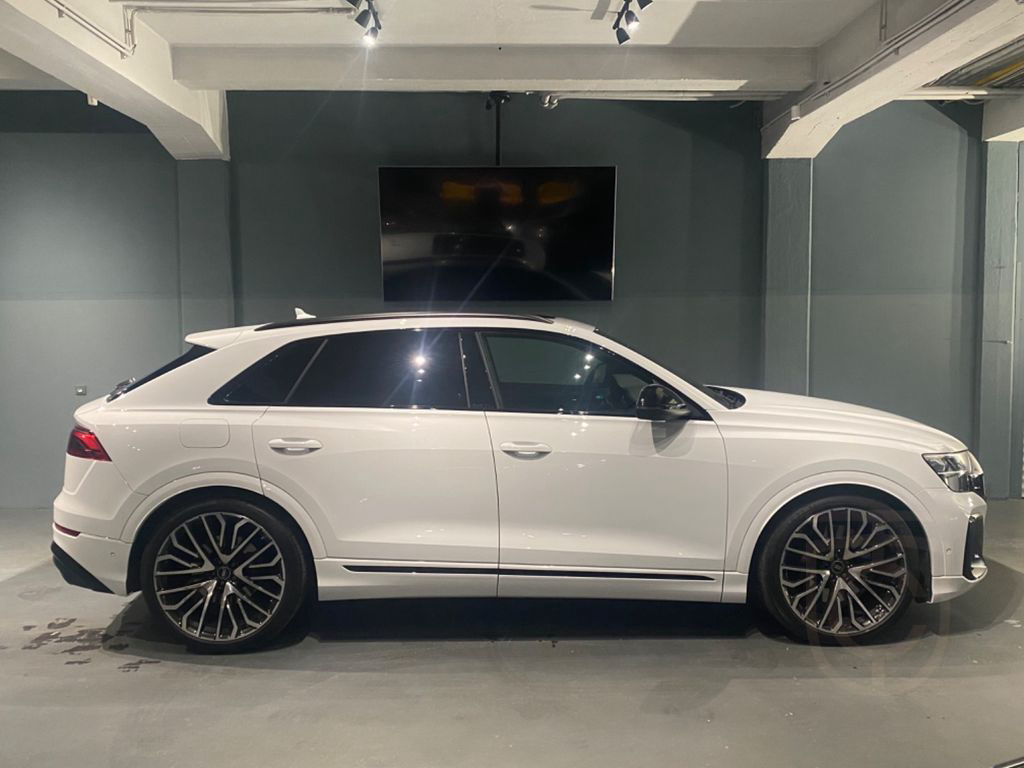 Audi SQ8 TFSI quattro tiptronic