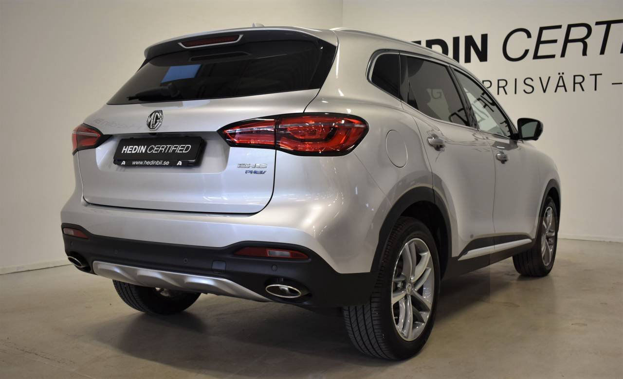 MG EHS PLUG-IN HYBRID LUXURY