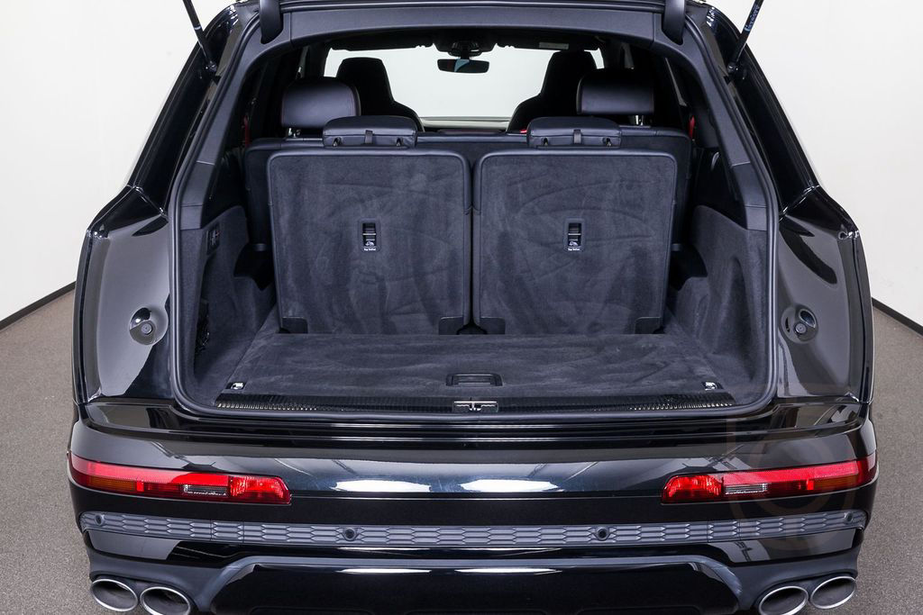 Audi SQ7 competition plus TFSI tiptr. PDC 360°K PANO
