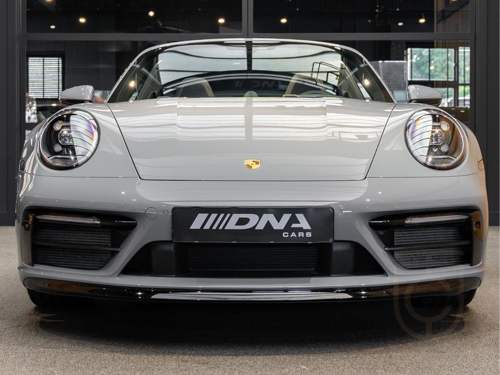 Porsche 992 992 Targa 4 Lift Carbon Bose 911 3.0 Targa 4