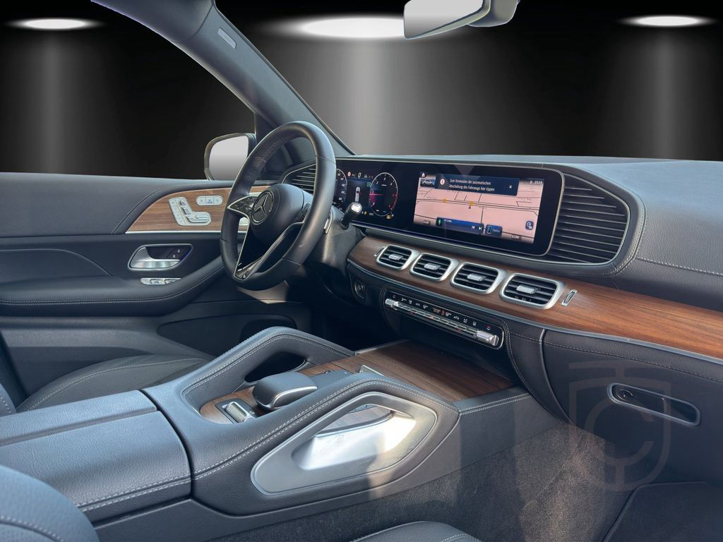 Mercedes-Benz GLE300d Premium DISTR Standhz AHK 4xSHZ AIRMATIC