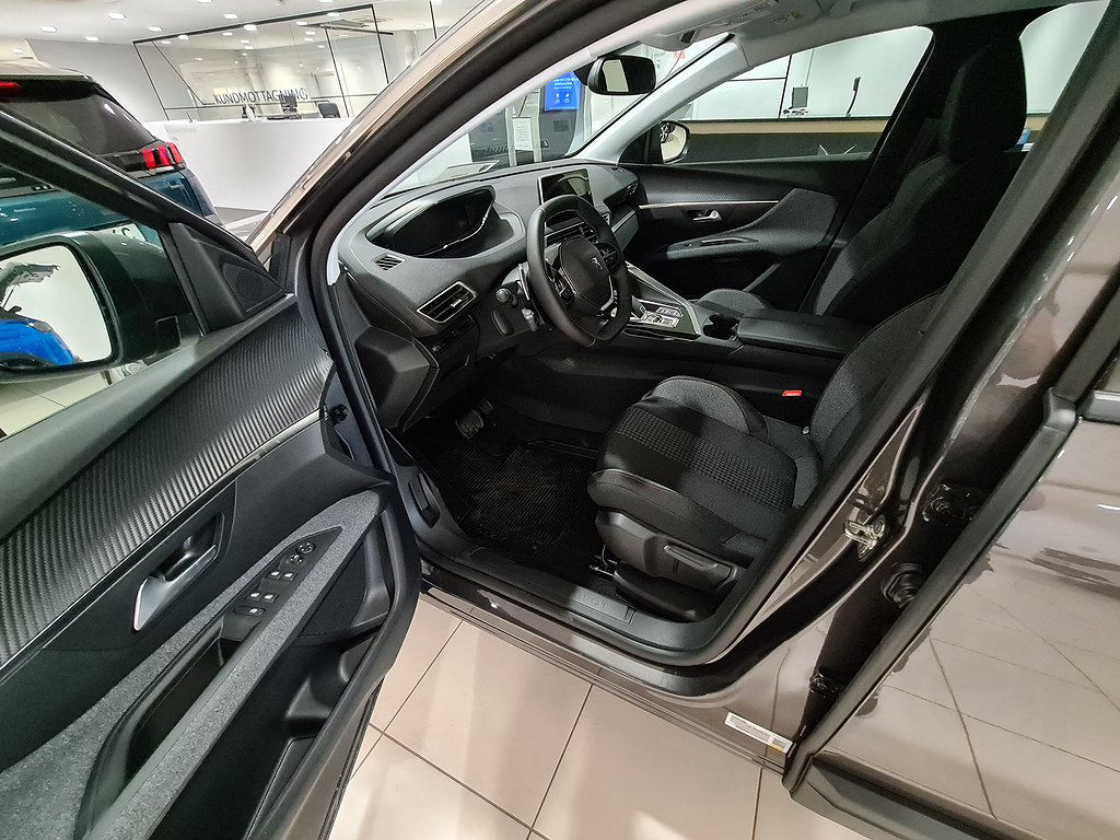 Peugeot 5008 ActivePack 130hk Aut Backkamera Parkeringsradar fram & bak