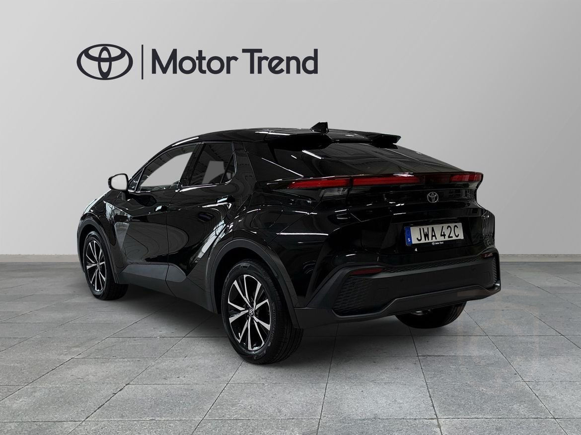 Toyota C-HR Hybrid 1,8 Style Teknikpaket Vinterhjul