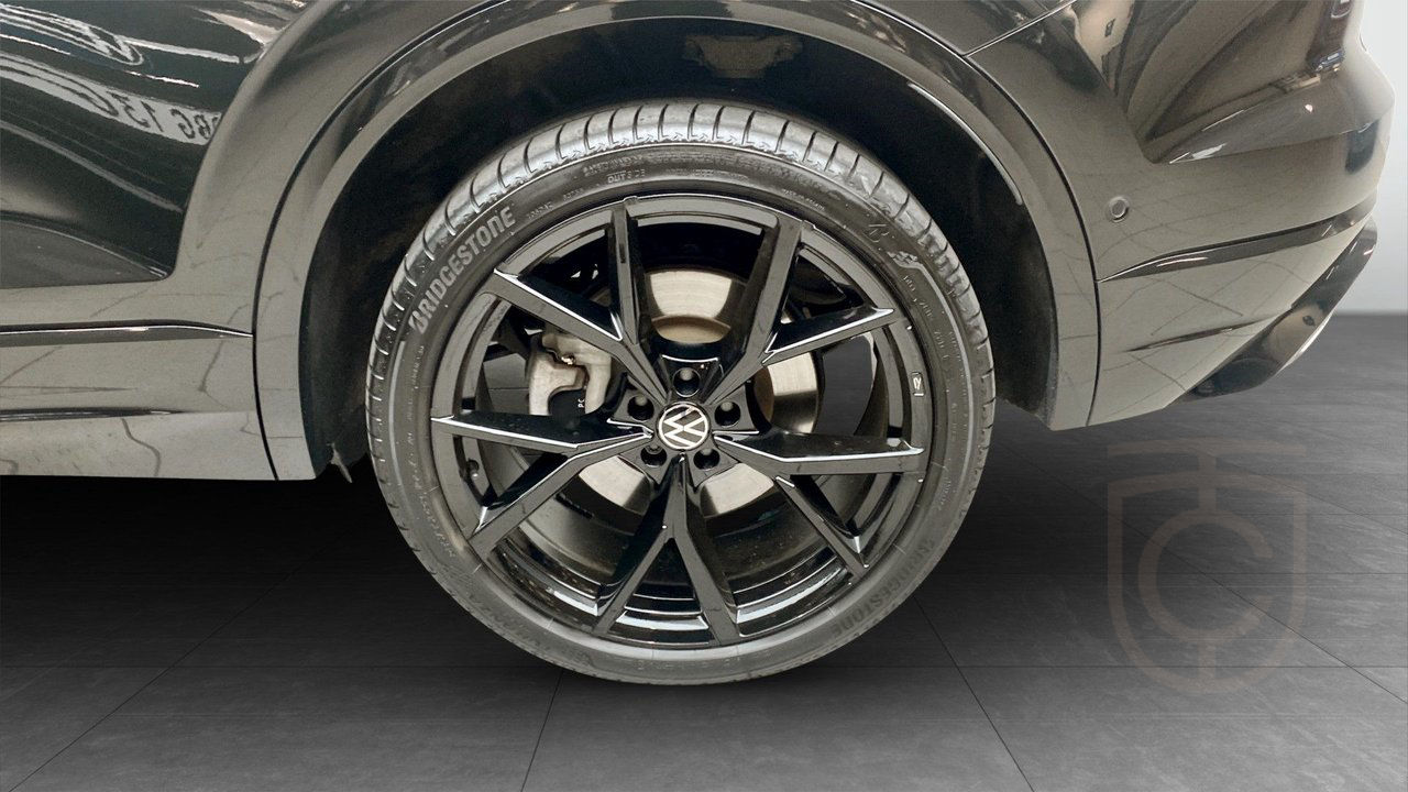Volkswagen Touareg 3.0 R P 250TSI A8A