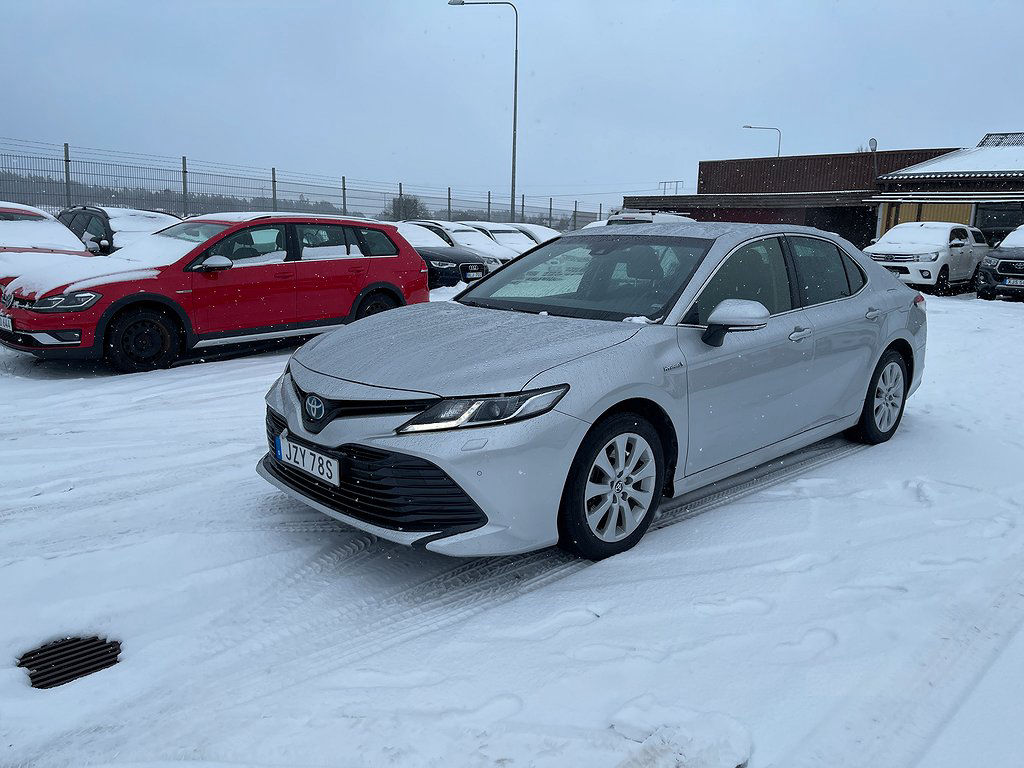 Toyota Camry 2.5 HYBRID