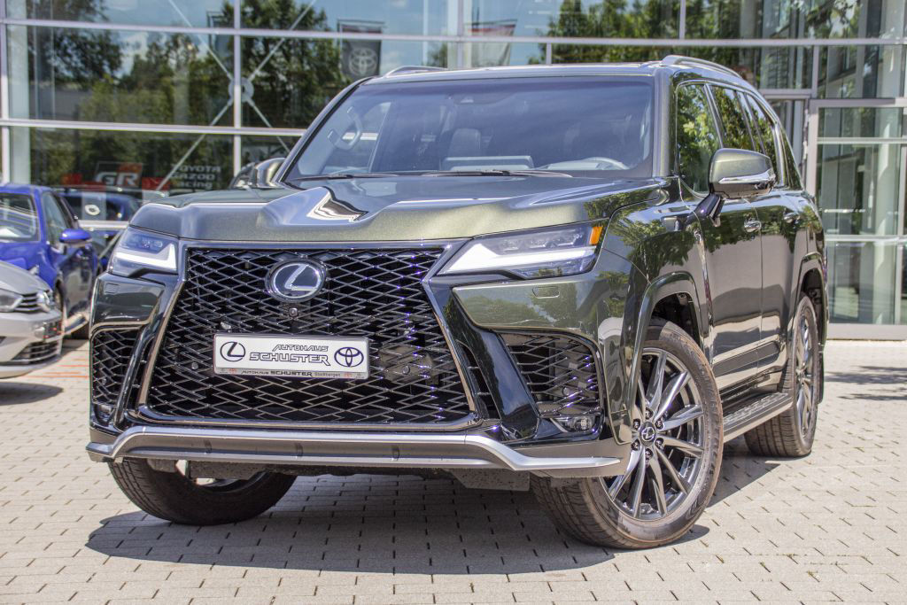 Lexus LX 600 F SPORT