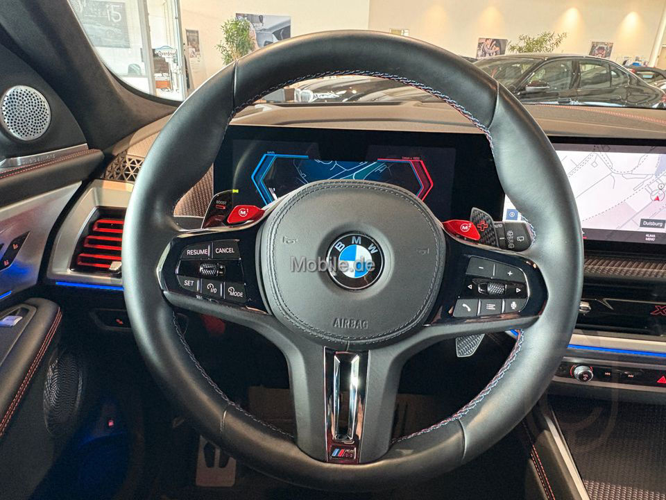 BMW XM 4.4 Label Red M Drivers Package Sport Aut.