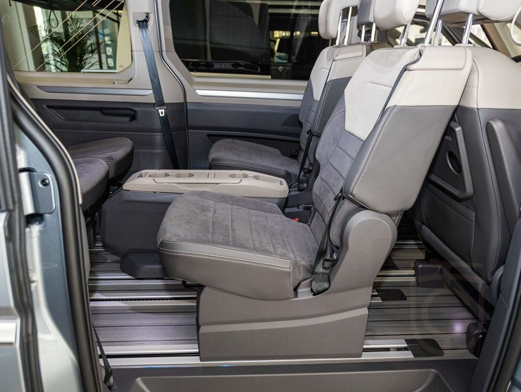 Volkswagen T7 Multivan Style 2,0 l TSI lang | keyless | Eas
