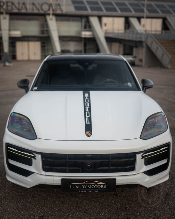 Porsche Cayenne Coupe Turbo E-Hybrid mit GT-Paket