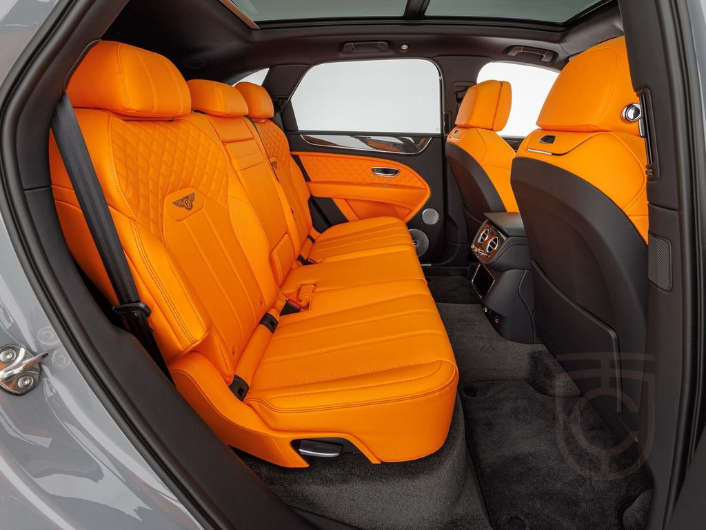 Bentley Bentayga S V8 / Mandarin - Lederfarbe