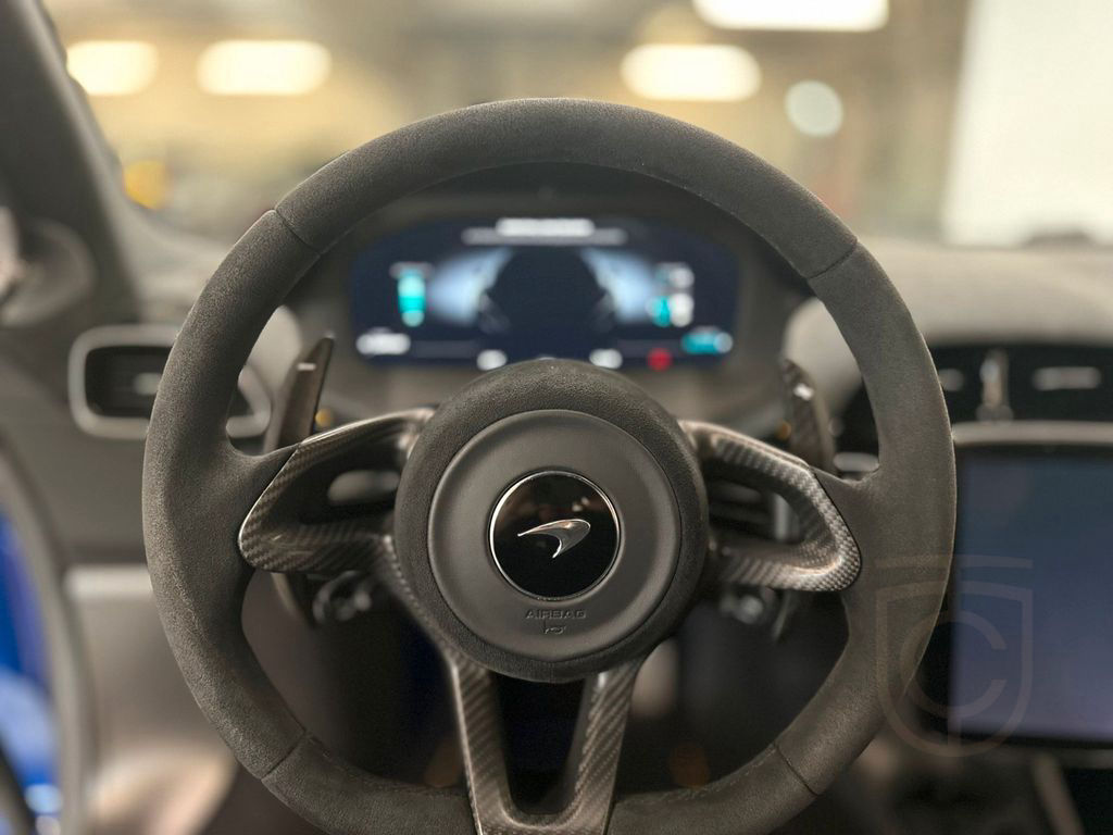McLaren Artura / Aurora Blue / Full Carbon Fibre