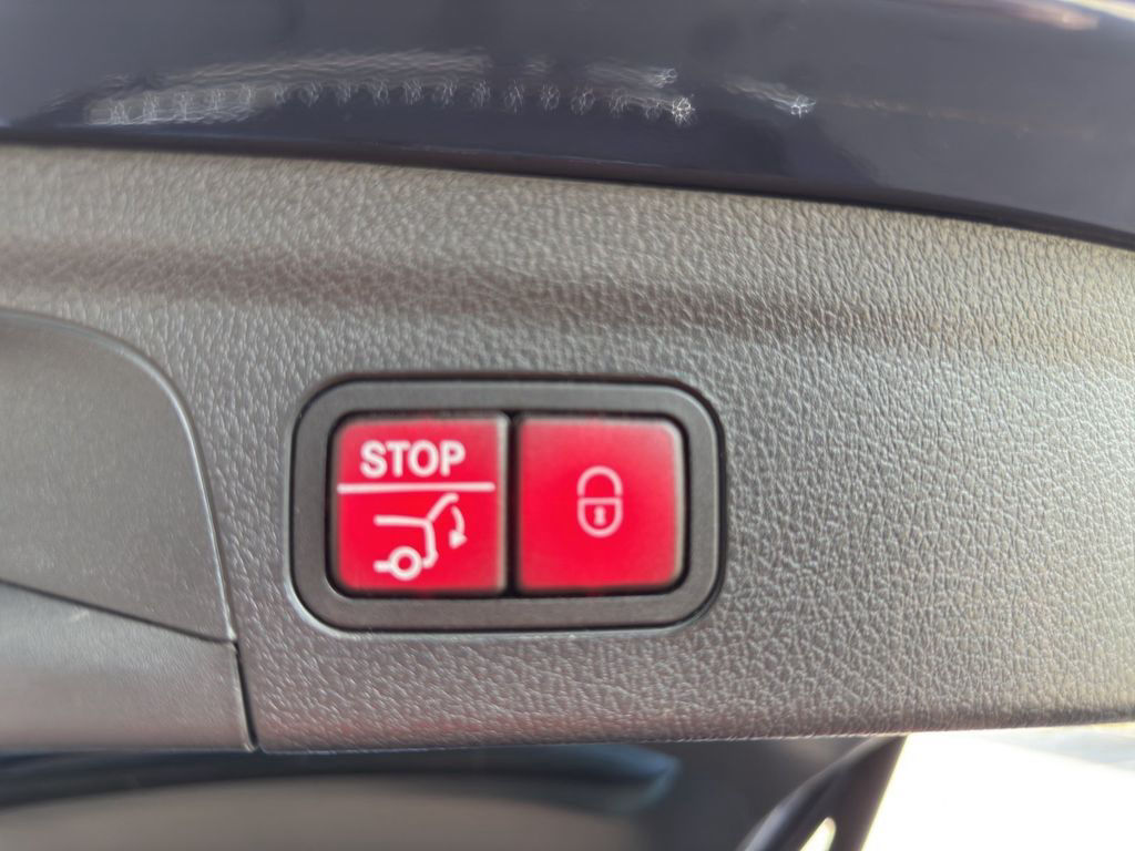 Mercedes-Benz GLE300d Premium DISTR Standhz AHK 4xSHZ AIRMATIC