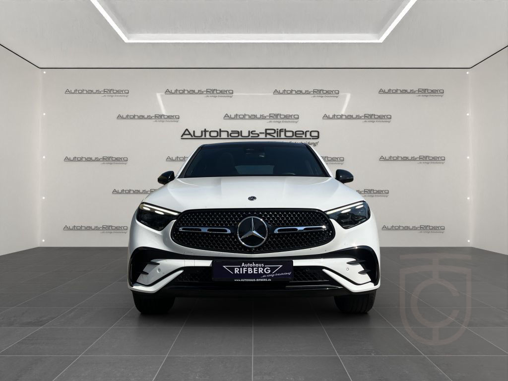 Mercedes-Benz GLC 300 de 4M Coupe AMG PanD/20Zoll/HUD/Night