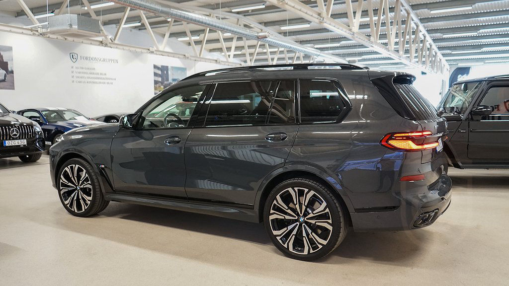 BMW X7 M60i xDrive
