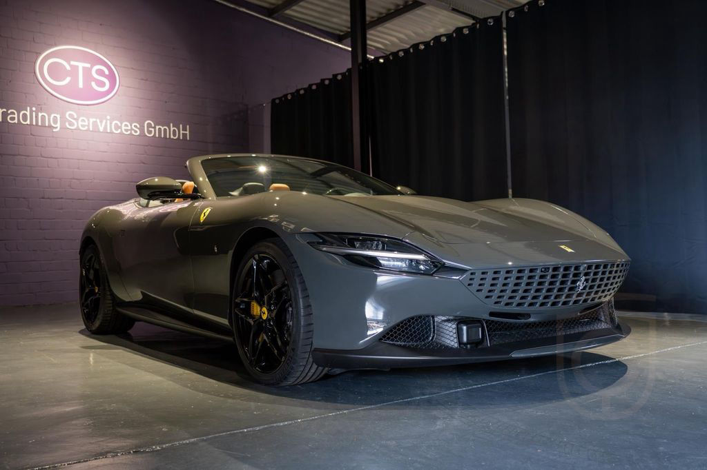 Ferrari Roma Spider / I Hand / 720 KM /