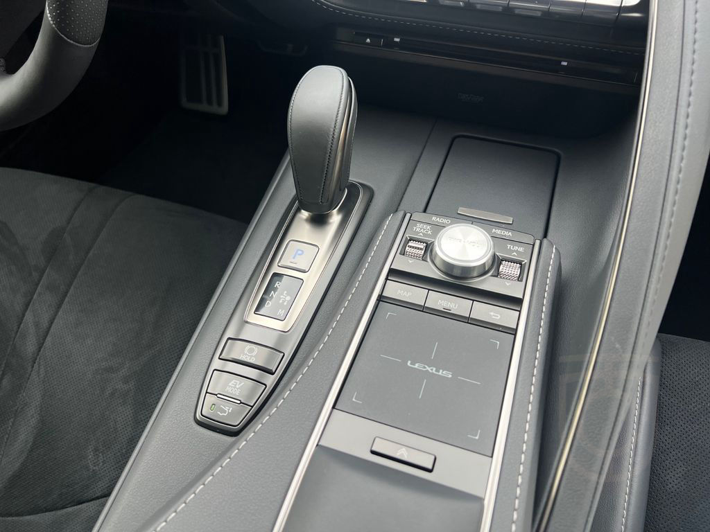 Lexus LC 500h Performance.Carbon.Voll