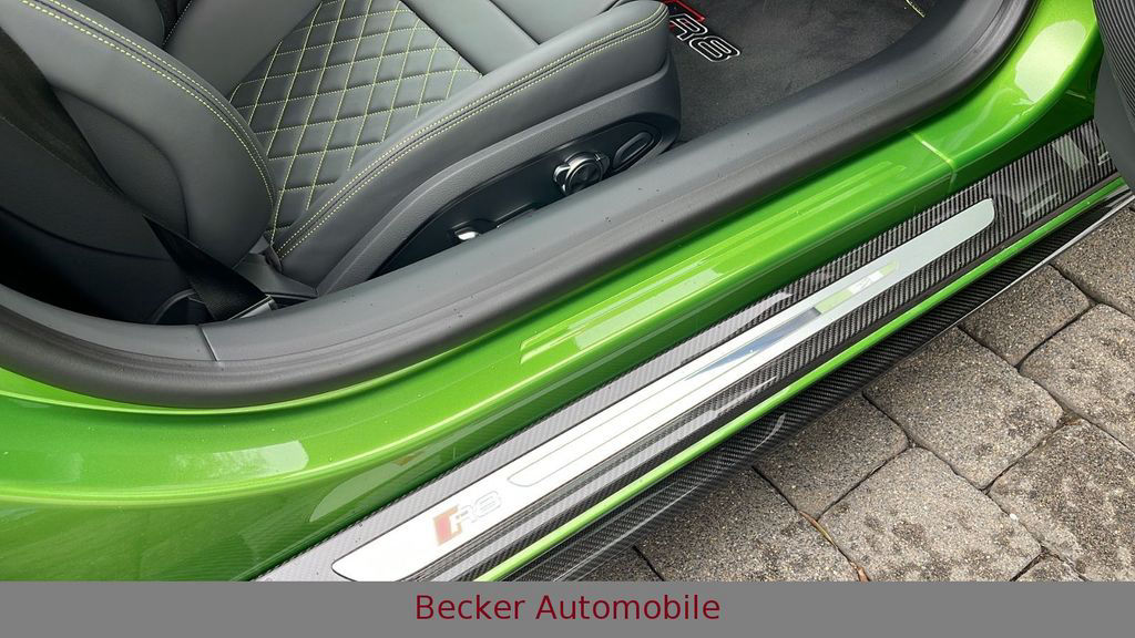 Audi R8 Spyder V10 5.2 FSI quattro performance UNIKAT