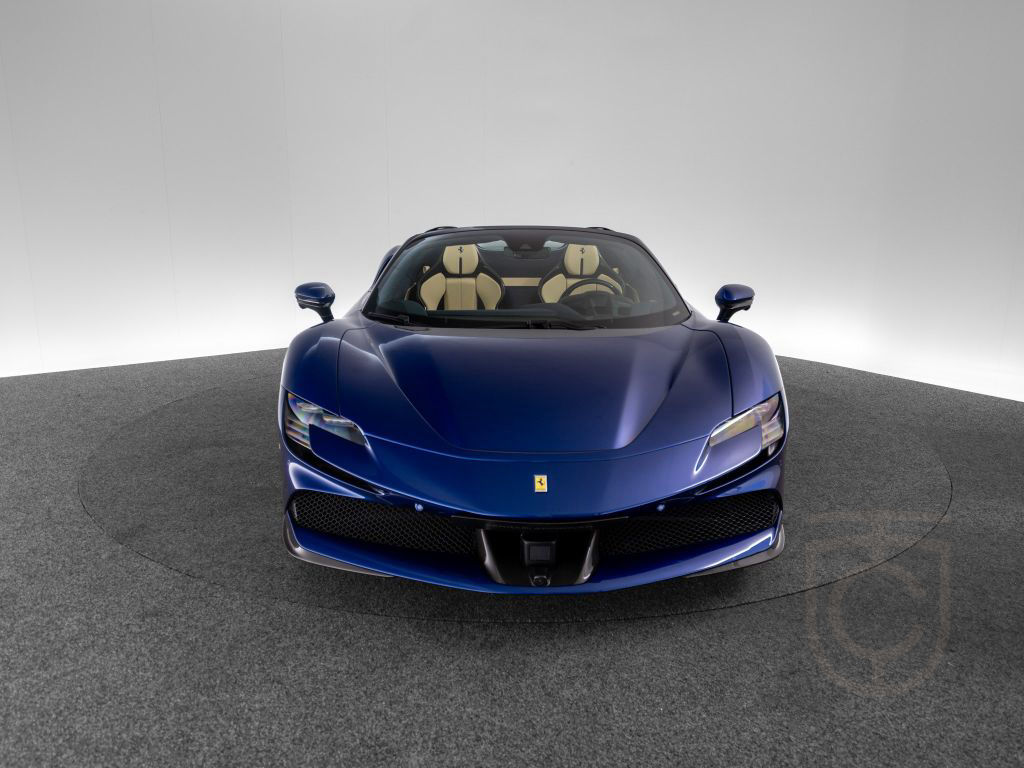 Ferrari SF90 Spider FERRARI SINGEN
