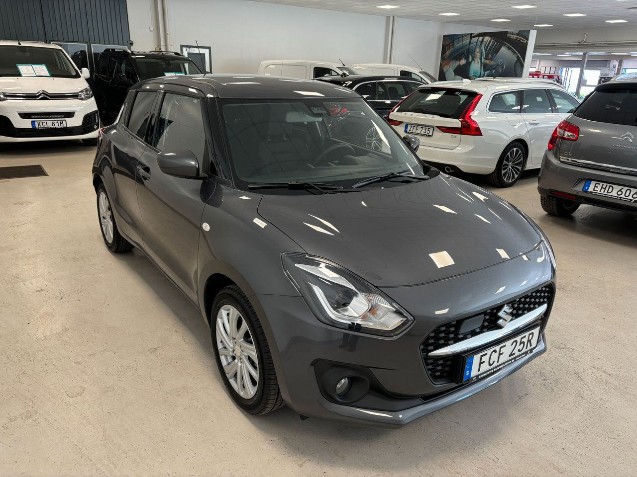 Suzuki Swift 1.2 Select Automat CVT Hybrid