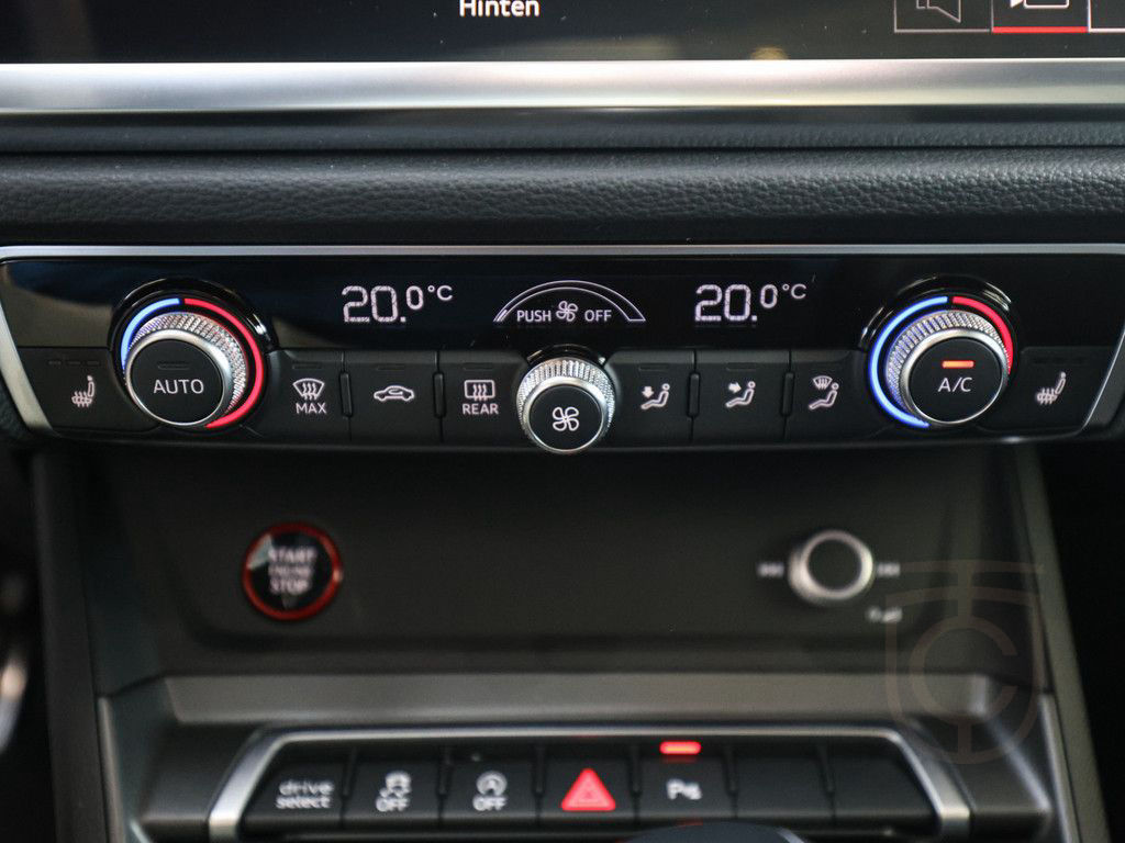 Audi RS Q3 Sportback Black quattro S tronic ACC PANO