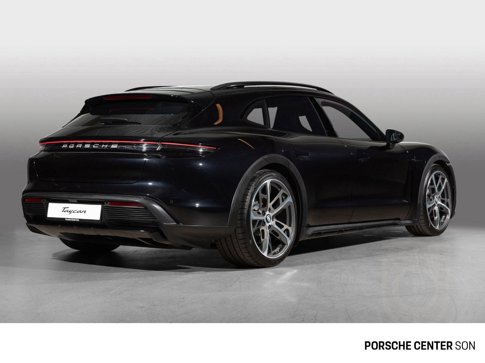 Porsche Taycan Cross Turismo