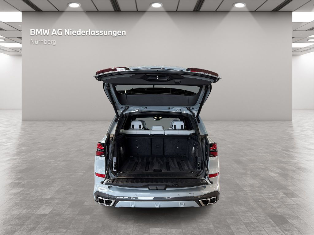 BMW X5 M60i xDrive