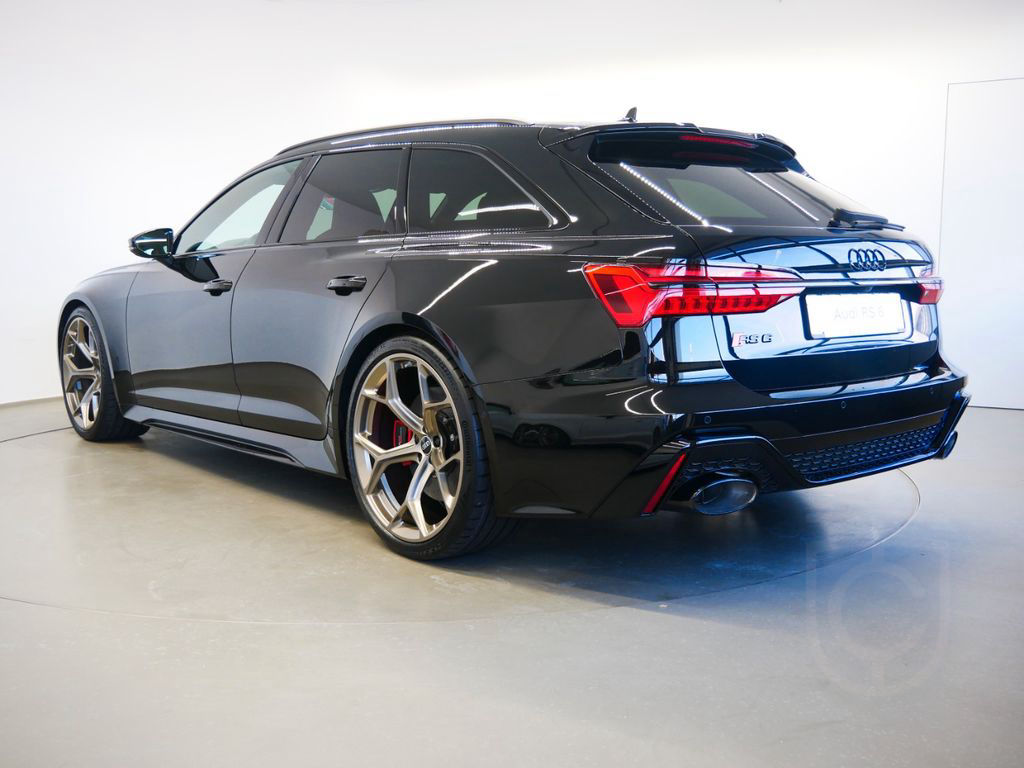 Audi RS 6 Avant performance KERAMIK MATRIX AHK PANO