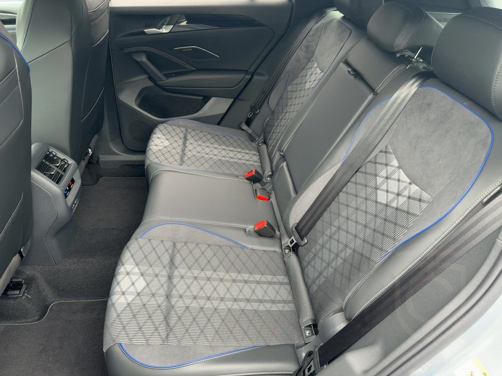 Volkswagen Tiguan 1.5 eHybrid R-Line AHK Pano BlackStyle HU