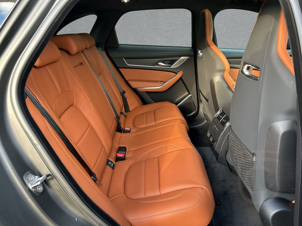 Jaguar F-Pace P400 AWD Sport Winter Paket Panorama