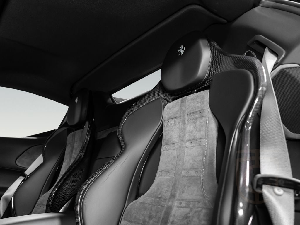 Ferrari SF90 Spyder | 1.Hand | Carbon | Lift | AFS |