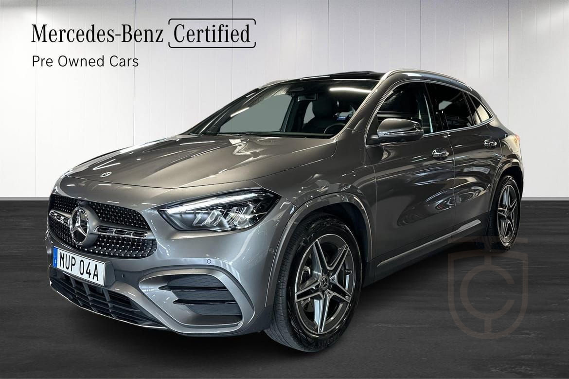 Mercedes-Benz GLA 200 AMG Panorama 360° Distronic