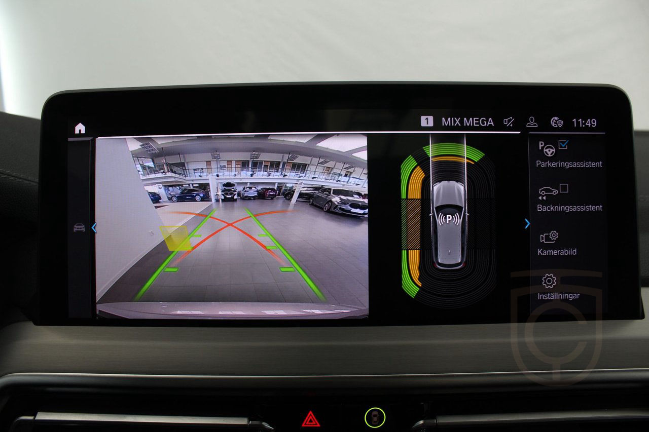 BMW iX3 Charged M Sport Panorama
