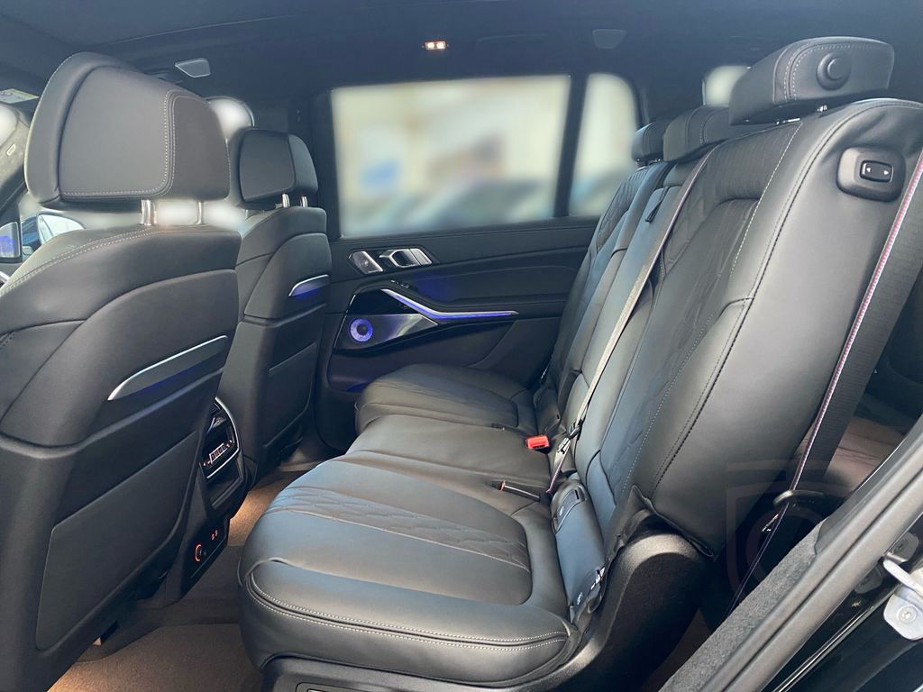 BMW X7 xDrive40d M-Sport ad.LED FLA Pano PA Prof AHK