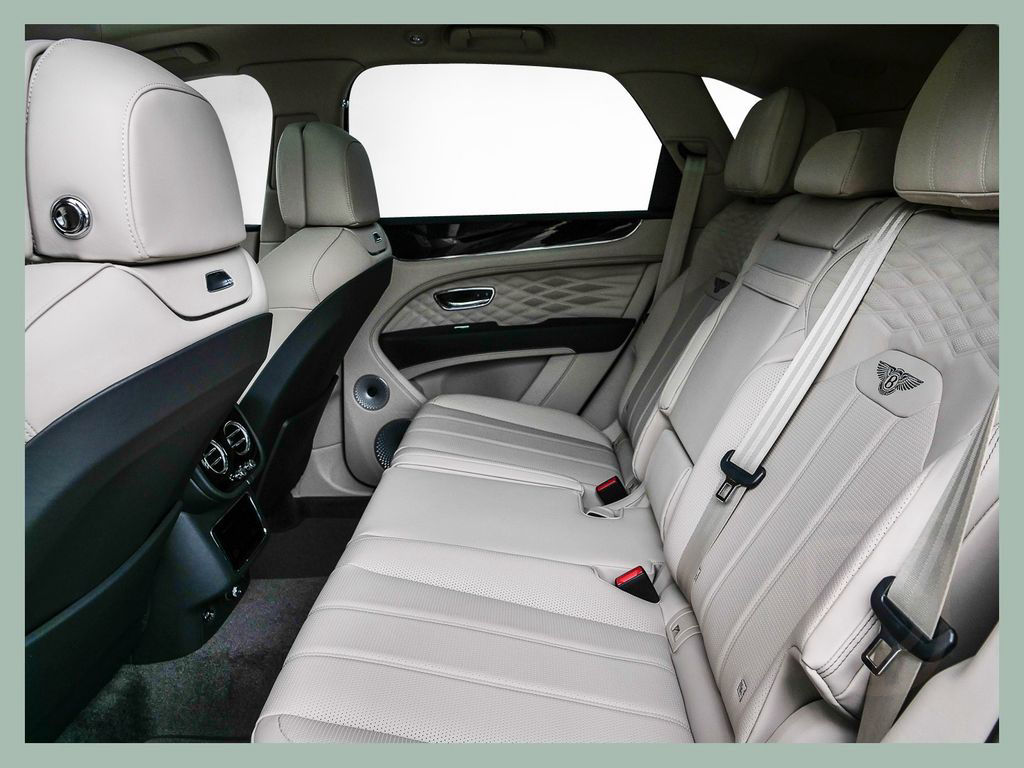 Bentley Bentayga V8 Azure // BENTLEY DÜSSELDOF