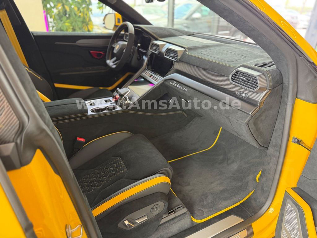 Lamborghini Urus Performante Full Carbon Pano B&O Prod.2025