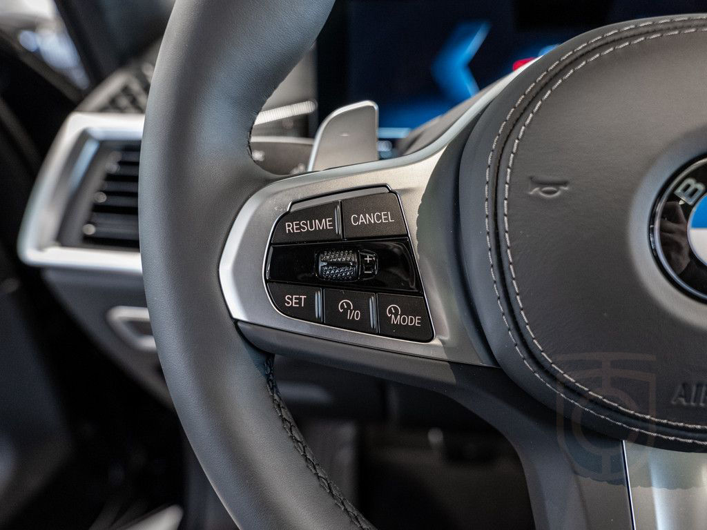 BMW X7 xDrive 40d M-Sport Pro PANO AHK 360° HUD LED