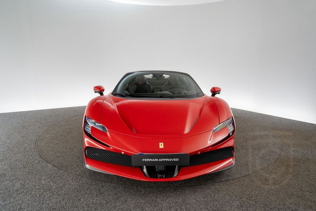 Ferrari SF90 Spider FERRARI SINGEN
