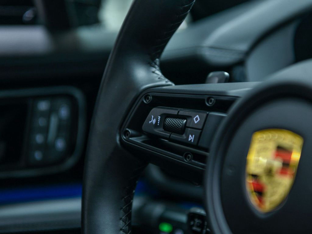 Porsche Panamera 4 E-Hybrid