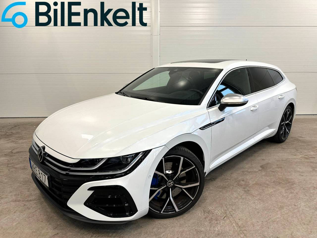 Volkswagen Arteon R Shooting Brake Cockpit Panorama