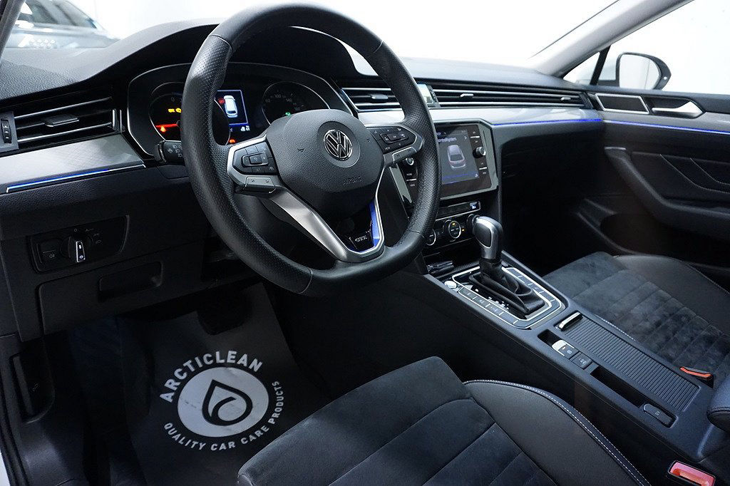 Volkswagen Passat Variant GTE 1.4 Dragpaket/P-värmare/Executive