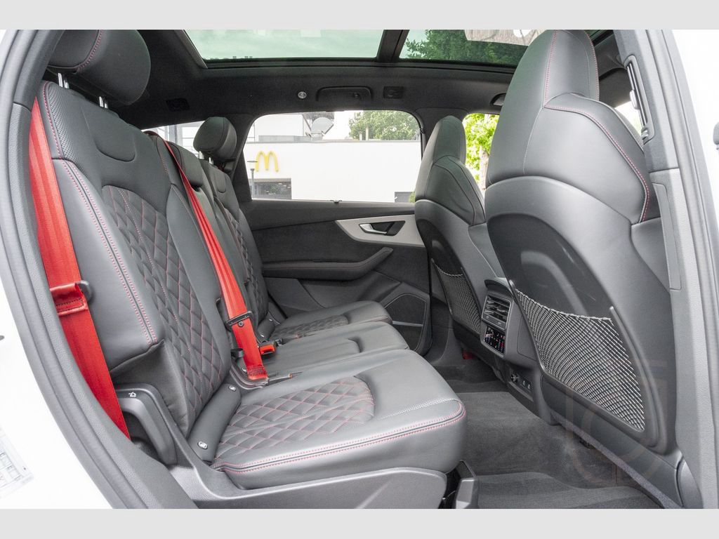 Audi SQ7 Black+/Laser/S-Sitze+/360°/7-Sitze/Pano/HuD/